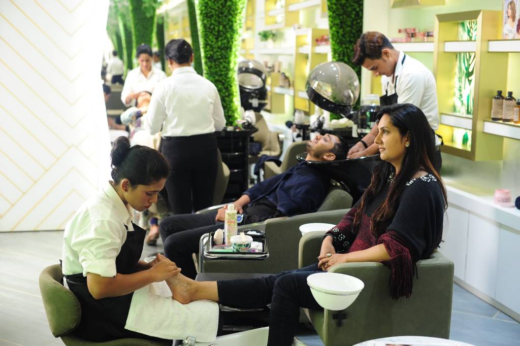 salon in mira road