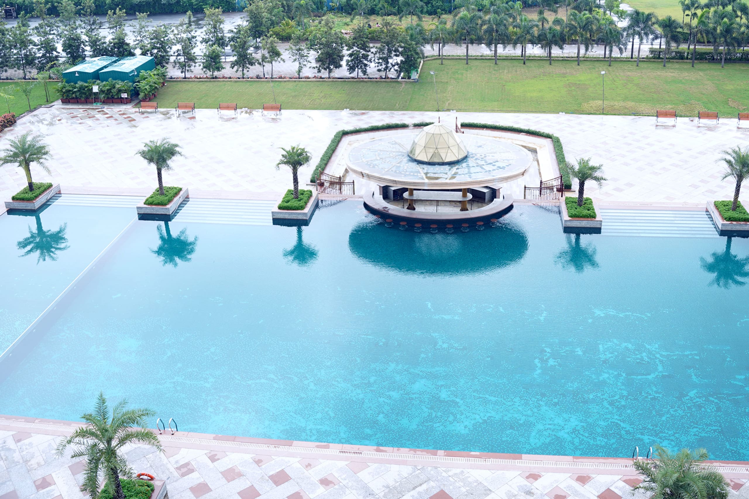 Seven Eleven Club Swimming Pool